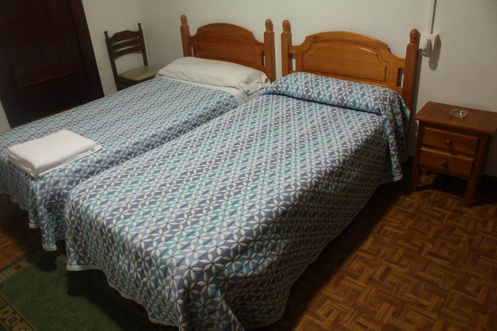 Hostal Temino Burgos Ruang foto