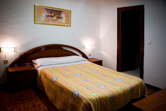 Hostal Temino Burgos Ruang foto