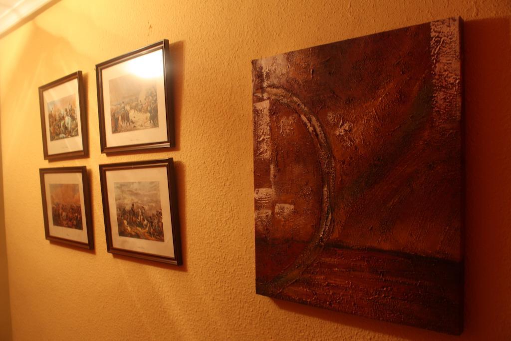 Hostal Temino Burgos Bagian luar foto